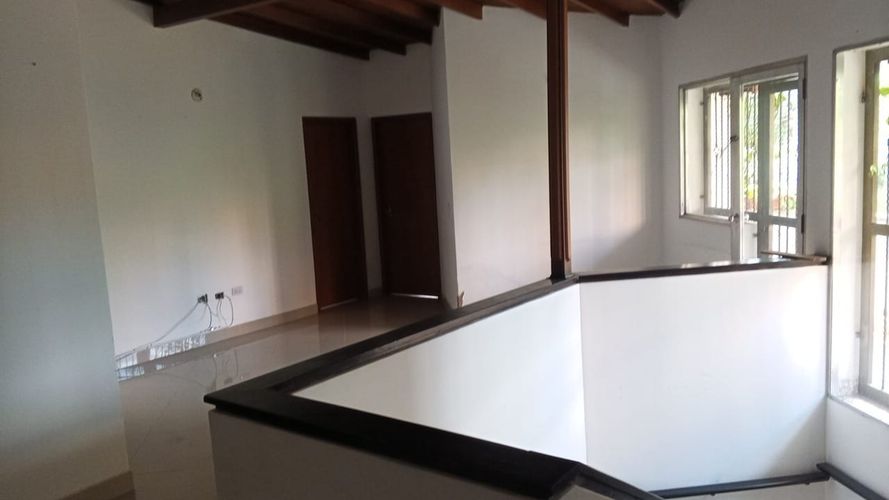 Casa de 7 alcobas en venta en Belen Alameda, Medellín, 320 m² · foto 13 de 18