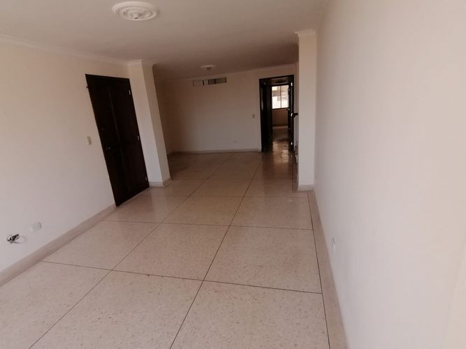 Apartamento de 4 alcobas en venta en Altos De Riomar, Barranquilla, 158 m² · foto 3 de 24