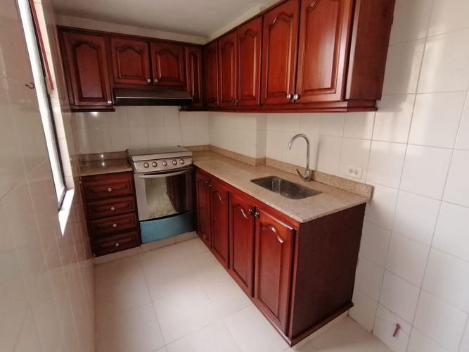 Apartamento de 4 alcobas en venta en Altos De Riomar, Barranquilla, 158 m² · foto 9 de 24