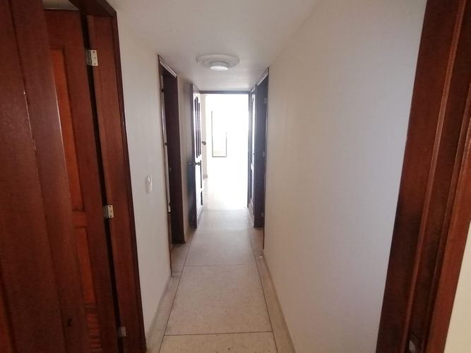 Apartamento de 4 alcobas en venta en Altos De Riomar, Barranquilla, 158 m² · foto 20 de 24