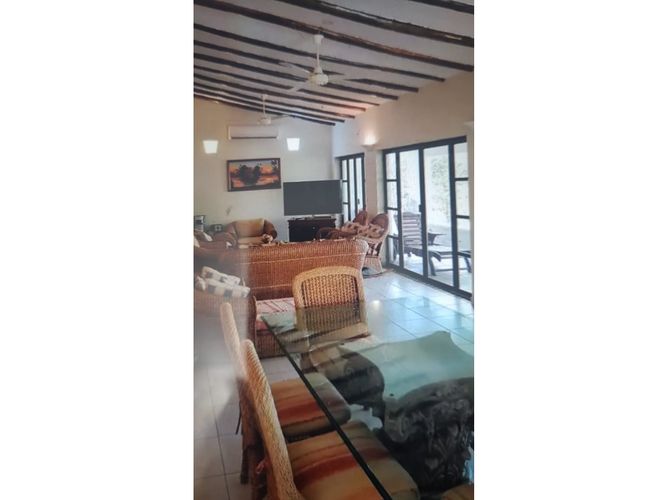 Casa de 5 alcobas en venta en Bosques De Peñalisa, Ricaurte, 280 m² · foto 12 de 19
