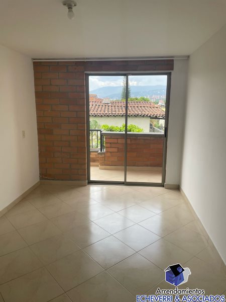 Apartamento en venta en Zona Centro, Envigado · foto 3 de 12