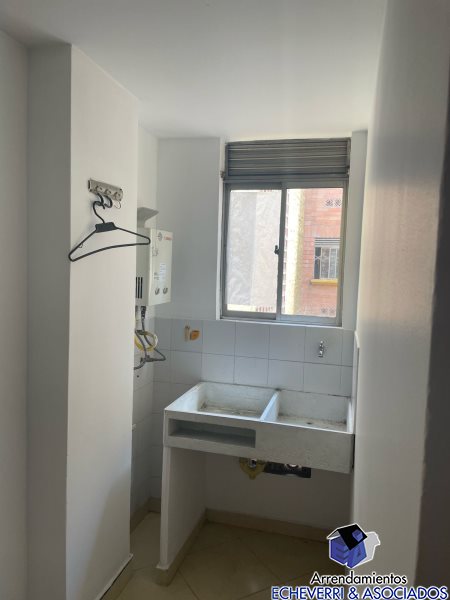 Apartamento en venta en Zona Centro, Envigado · foto 5 de 12