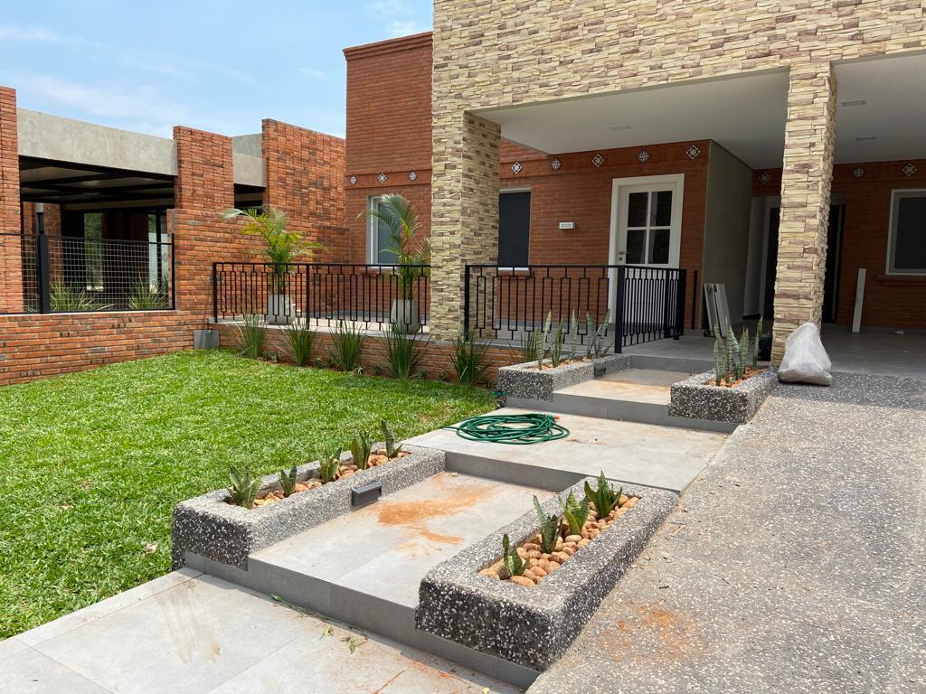 Alquilo residencia a estrenar en Surubii — foto 3