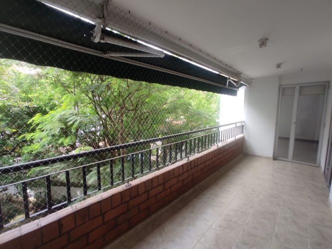 Apartamento de 3 alcobas en venta en Belisario Caicedo, Cali, 125 m² · foto 3 de 24