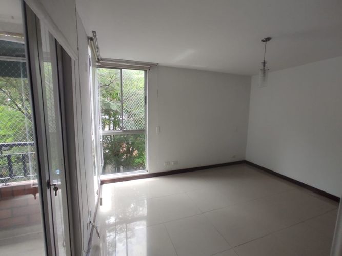 Apartamento de 3 alcobas en venta en Belisario Caicedo, Cali, 125 m² · foto 13 de 24