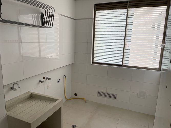 Apartamento de 3 alcobas en venta en Cerros De Suba, Bogotá, 274 m² · foto 9 de 24