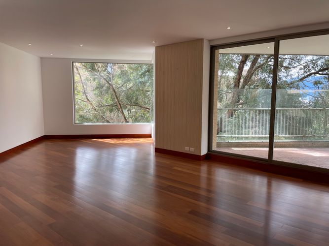 Apartamento de 3 alcobas en venta en Cerros De Suba, Bogotá, 274 m² · foto 4 de 24