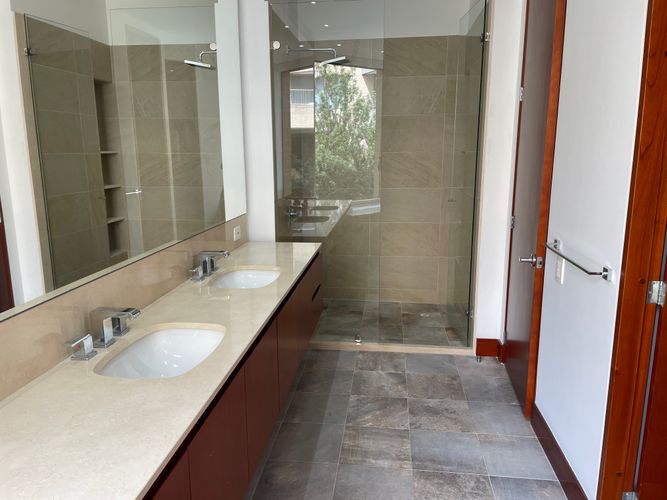 Apartamento de 3 alcobas en venta en Cerros De Suba, Bogotá, 274 m² · foto 16 de 24
