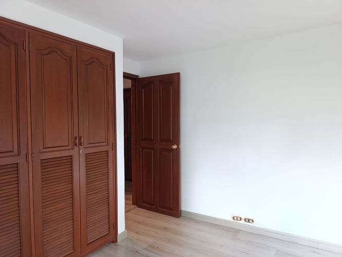 Apartamento de 3 alcobas en venta en El Poblado, Medellín, 100 m² · foto 15 de 19