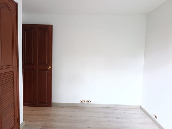 Apartamento de 3 alcobas en venta en El Poblado, Medellín, 100 m² · foto 11 de 19