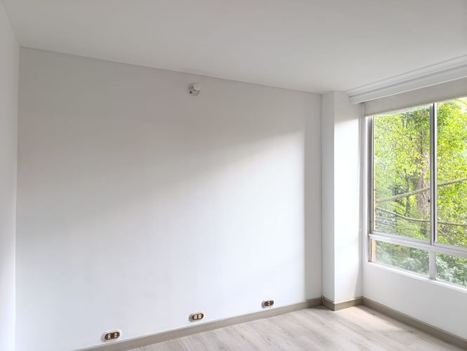 Apartamento de 3 alcobas en venta en El Poblado, Medellín, 100 m² · foto 12 de 19