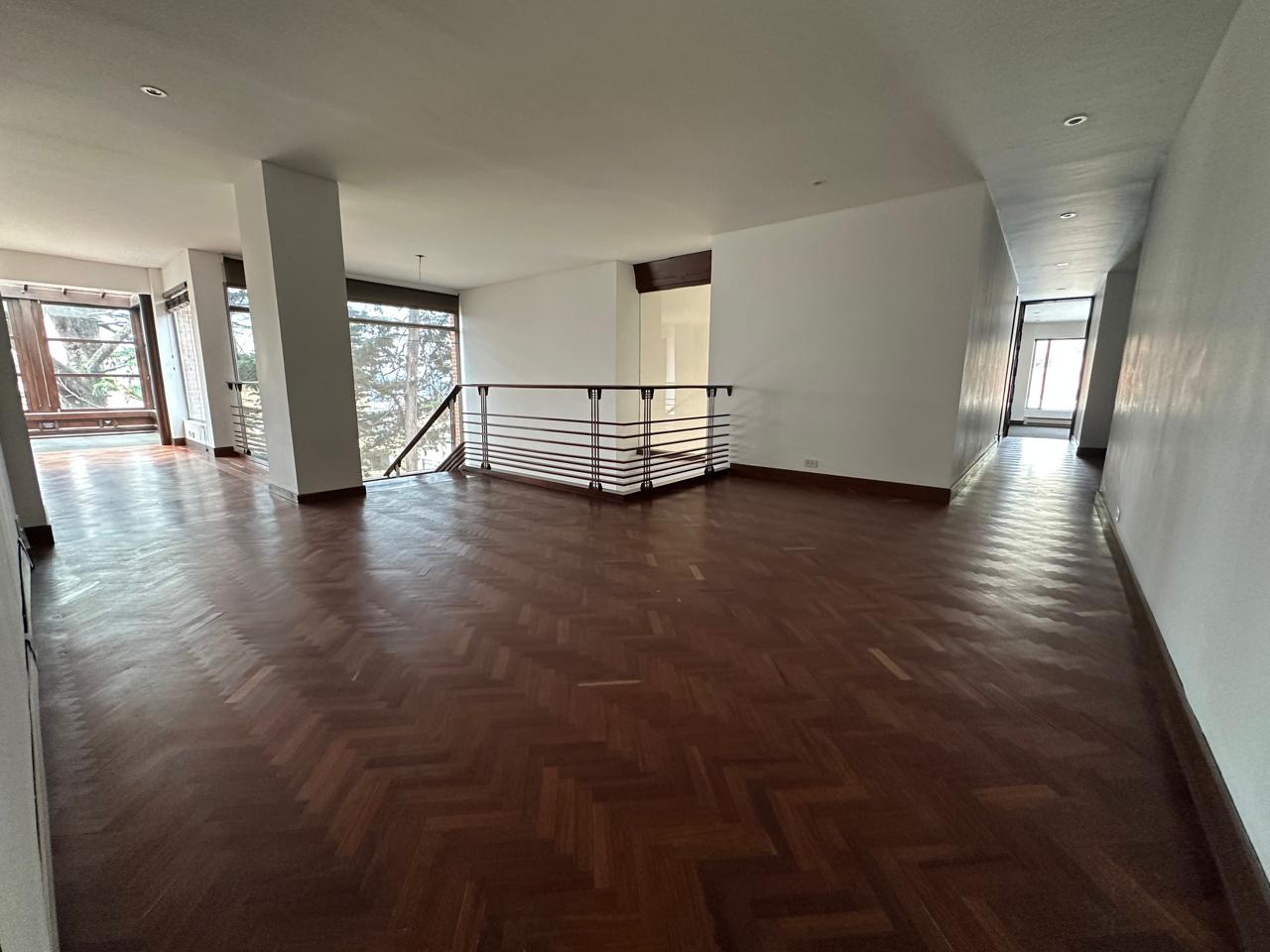 Apartamento en venta en Los Rosales, Bogotá · foto 7 de 19