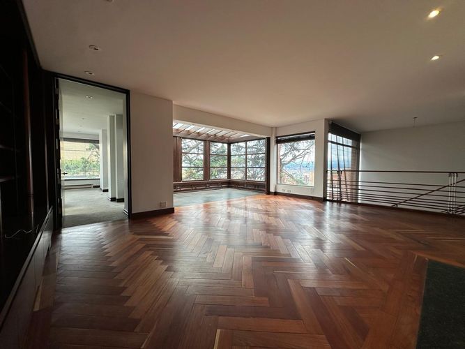 Apartamento en venta en Los Rosales, Bogotá · foto 4 de 19