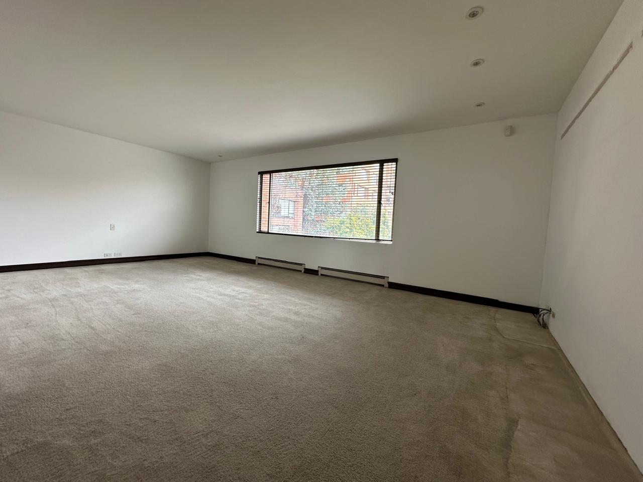 Apartamento en venta en Los Rosales, Bogotá · foto 6 de 19