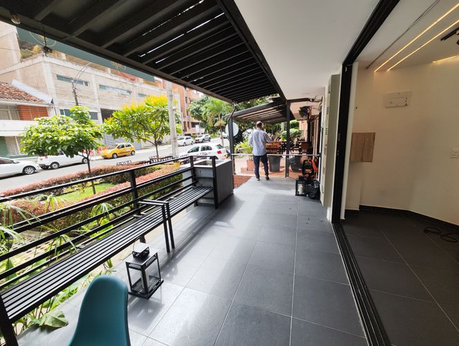 Local en arriendo en Laureles, Medellín, 14 m² · foto 11 de 13