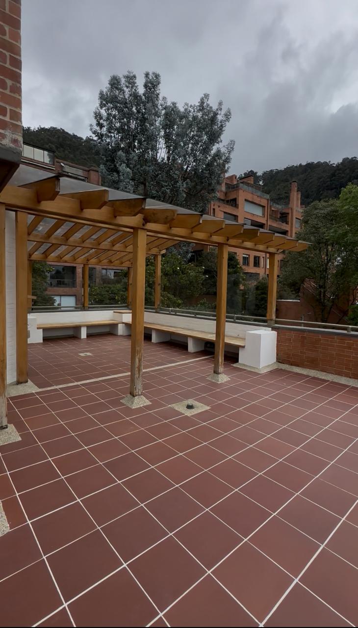Apartamento en venta en Los Rosales, Bogotá · foto 18 de 19