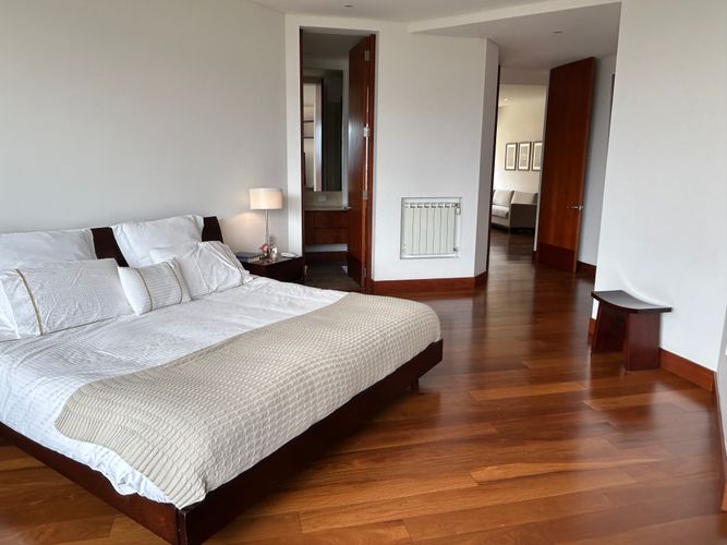 Apartamento de 3 alcobas en venta en Cerros De Suba, Bogotá, 274 m² · foto 22 de 24
