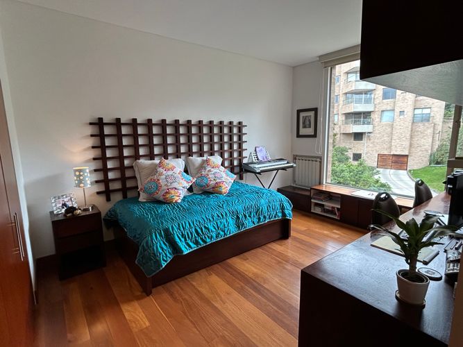 Apartamento de 3 alcobas en venta en Cerros De Suba, Bogotá, 274 m² · foto 15 de 24