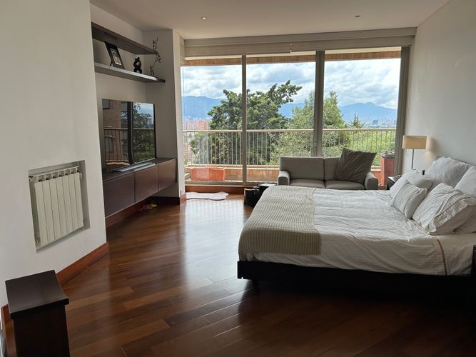 Apartamento de 3 alcobas en venta en Cerros De Suba, Bogotá, 274 m² · foto 23 de 24