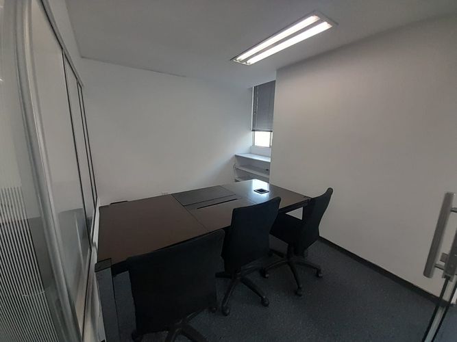 Oficina en arriendo en El Poblado, Medellín, 87 m² · foto 13 de 19