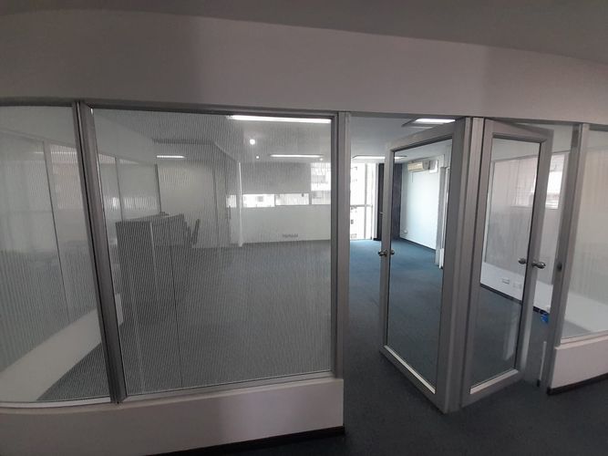 Oficina en arriendo en El Poblado, Medellín, 87 m² · foto 7 de 19