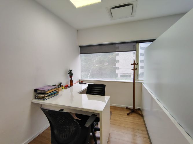 Oficina en arriendo en El Poblado, Medellín, 100 m² · foto 8 de 14