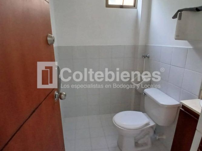 Oficina en arriendo en La Tablaza, La Estrella, 250 m² · foto 5 de 16