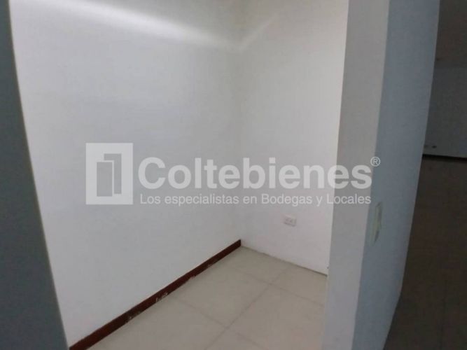 Oficina en arriendo en La Tablaza, La Estrella, 250 m² · foto 10 de 16