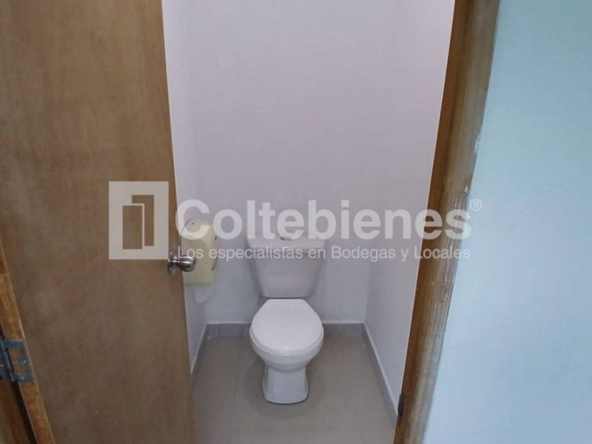 Oficina en arriendo en La Tablaza, La Estrella, 250 m² · foto 13 de 16