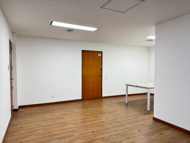 Oficina en arriendo en El Poblado, Medellín, 65 m² · foto 9 de 12