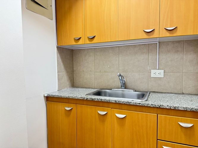 Oficina en arriendo en El Poblado, Medellín, 65 m² · foto 4 de 12