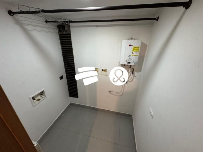 Apartamento de 3 alcobas en venta en Las Lomitas, Sabaneta, 111 m² · foto 6 de 23