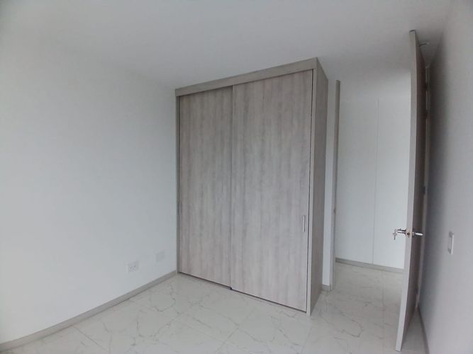 Apartamento de 3 alcobas en venta en Senderos De Unicentro, Pereira, 86 m² · foto 5 de 10