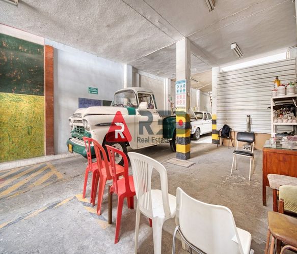 Edificio en venta en Villa Colombia, Cali, 710 m² · foto 2 de 16