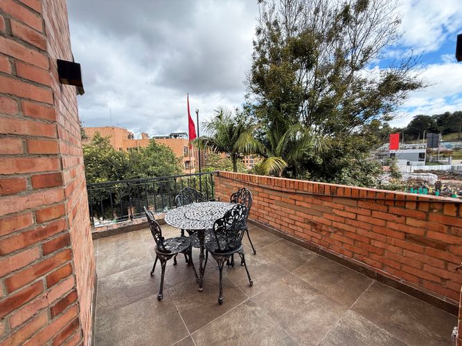 Casa en venta en Gratamira, Bogotá · foto 8 de 24