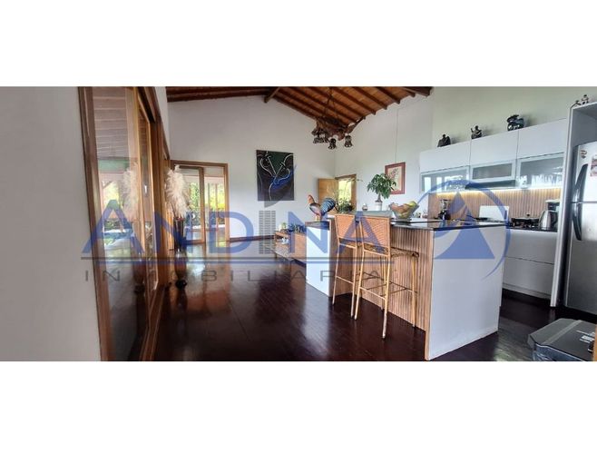 Casa de 3 alcobas en venta en Altavista, Medellín, 240 m² · foto 2 de 18