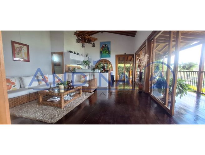 Casa de 3 alcobas en venta en Altavista, Medellín, 240 m² · foto 3 de 18