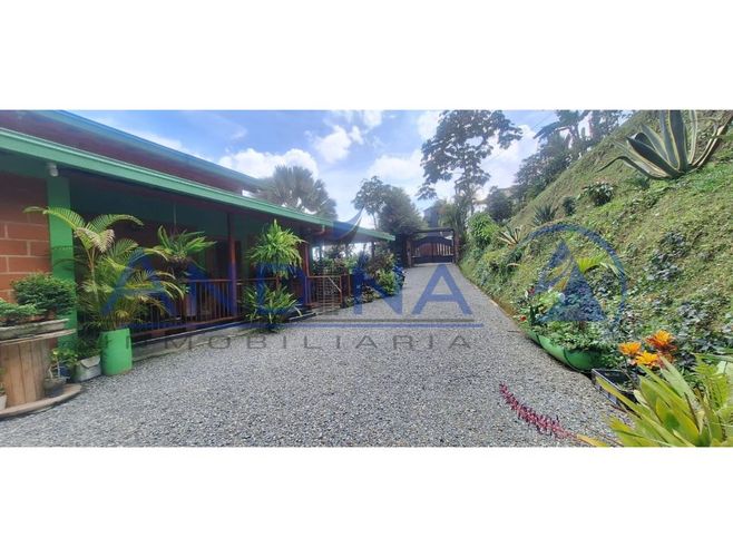 Casa de 3 alcobas en venta en Altavista, Medellín, 240 m² · foto 7 de 18