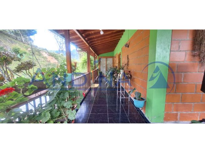 Casa de 3 alcobas en venta en Altavista, Medellín, 240 m² · foto 10 de 18