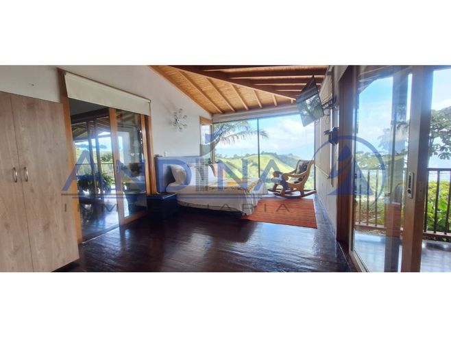 Casa de 3 alcobas en venta en Altavista, Medellín, 240 m² · foto 12 de 18