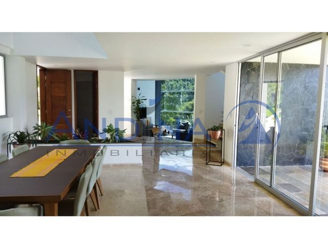 Casa en venta en Actividad Multiple, Copacabana, 570 m² · foto 11 de 16