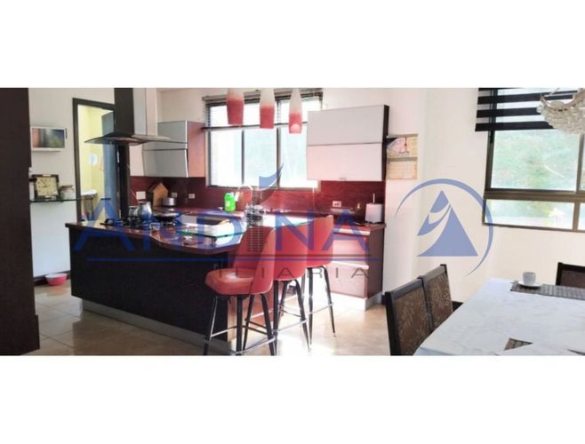 Casa de 7 alcobas en venta en Las Lomitas, Sabaneta, 550 m² · foto 8 de 20