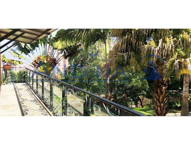 Casa de 7 alcobas en venta en Las Lomitas, Sabaneta, 550 m² · foto 13 de 20