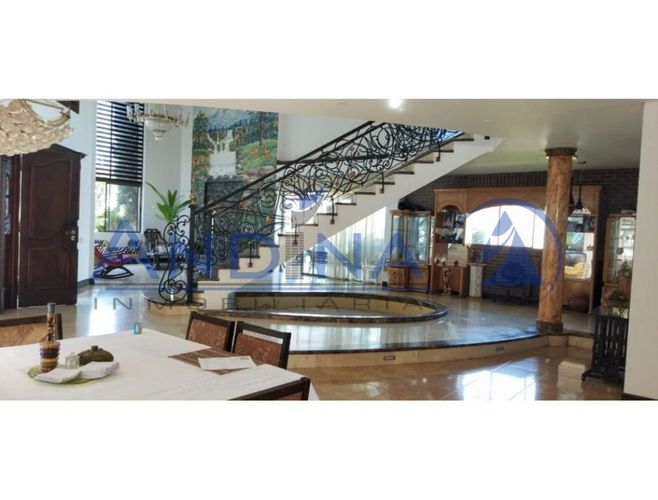 Casa de 7 alcobas en venta en Las Lomitas, Sabaneta, 550 m² · foto 7 de 20