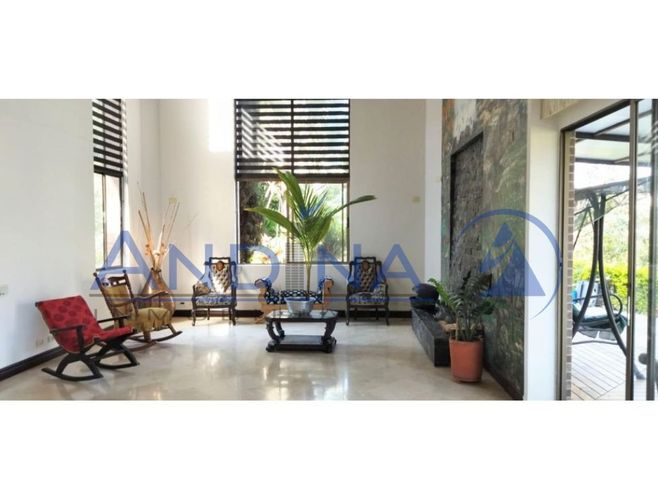 Casa de 7 alcobas en venta en Las Lomitas, Sabaneta, 550 m² · foto 5 de 20