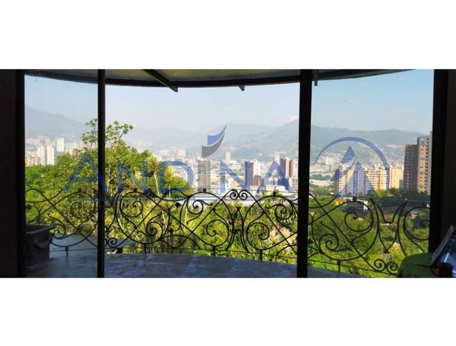 Casa de 7 alcobas en venta en Las Lomitas, Sabaneta, 550 m² · foto 17 de 20