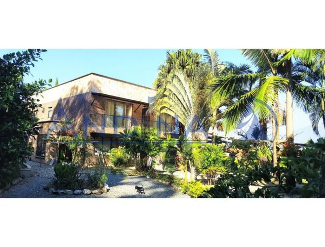 Casa de 7 alcobas en venta en Las Lomitas, Sabaneta, 550 m² · foto 2 de 20