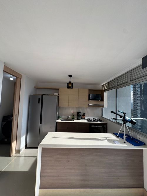 Apartamento de 3 alcobas en arriendo en Loma Del Indio, Medellín, 100 m² · foto 2 de 20