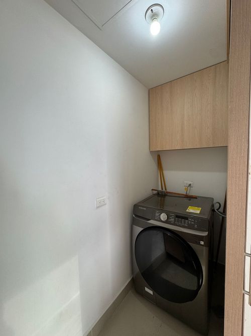 Apartamento de 3 alcobas en arriendo en Loma Del Indio, Medellín, 100 m² · foto 6 de 20